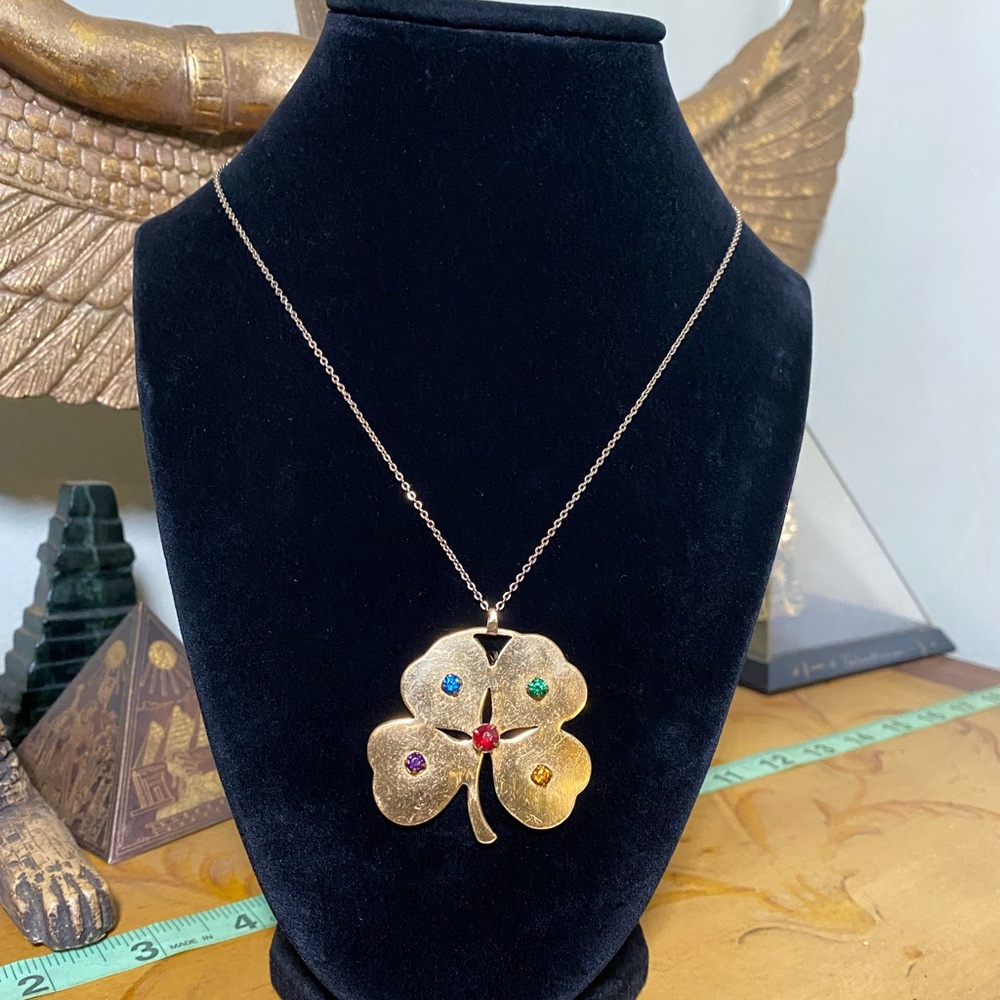 Vintage Four-Leaf Clover Pendant Necklace with Multicolor Stones